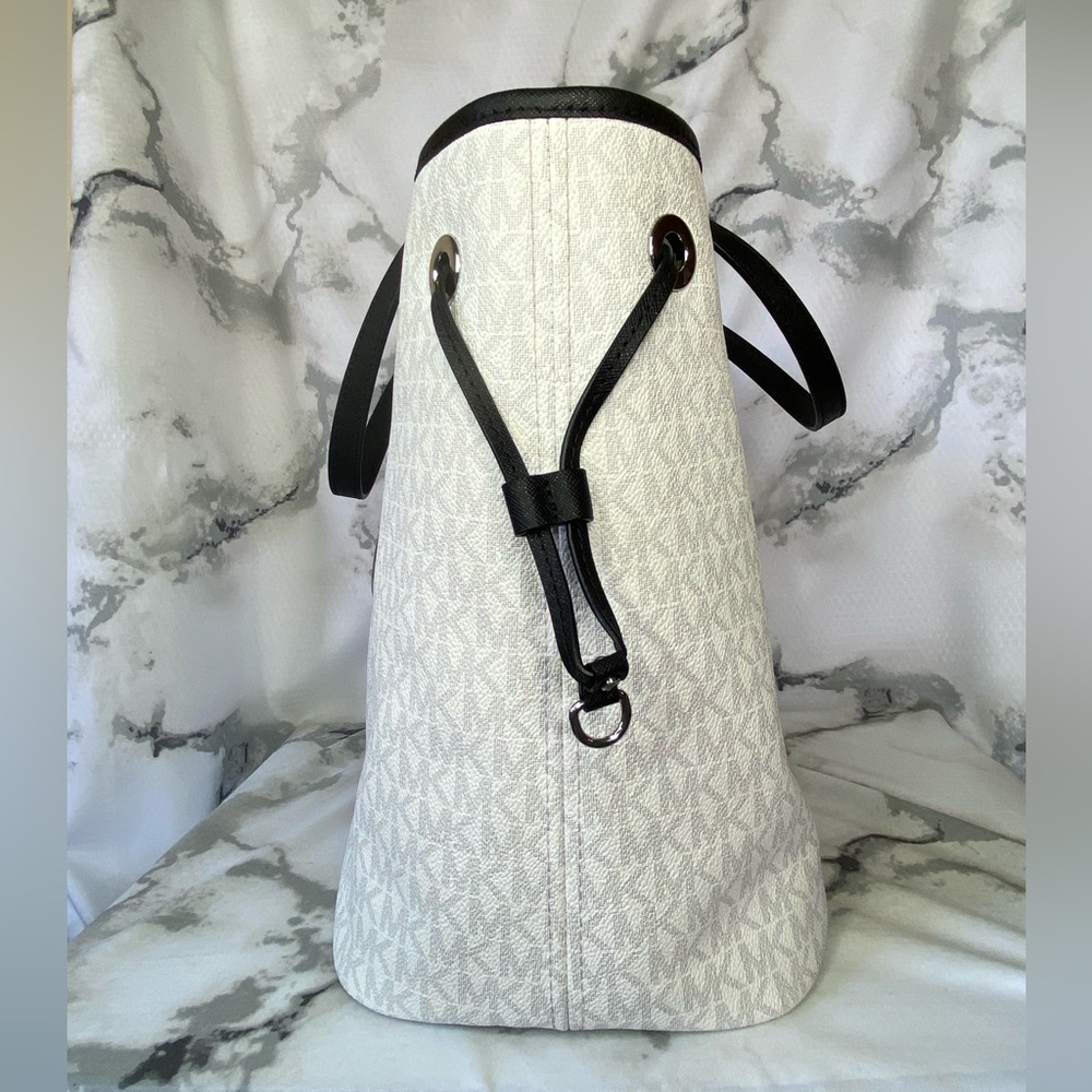 Micheal Kors Large Jet Set Drawstring Tote in Bright White Multi - Picture 3 of 5